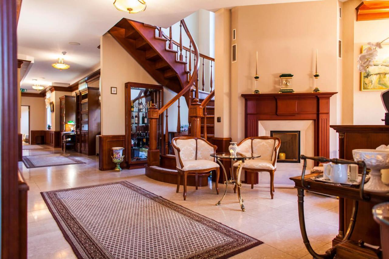 Tb Palace Hotel & Spa Jurmala Ngoại thất bức ảnh
